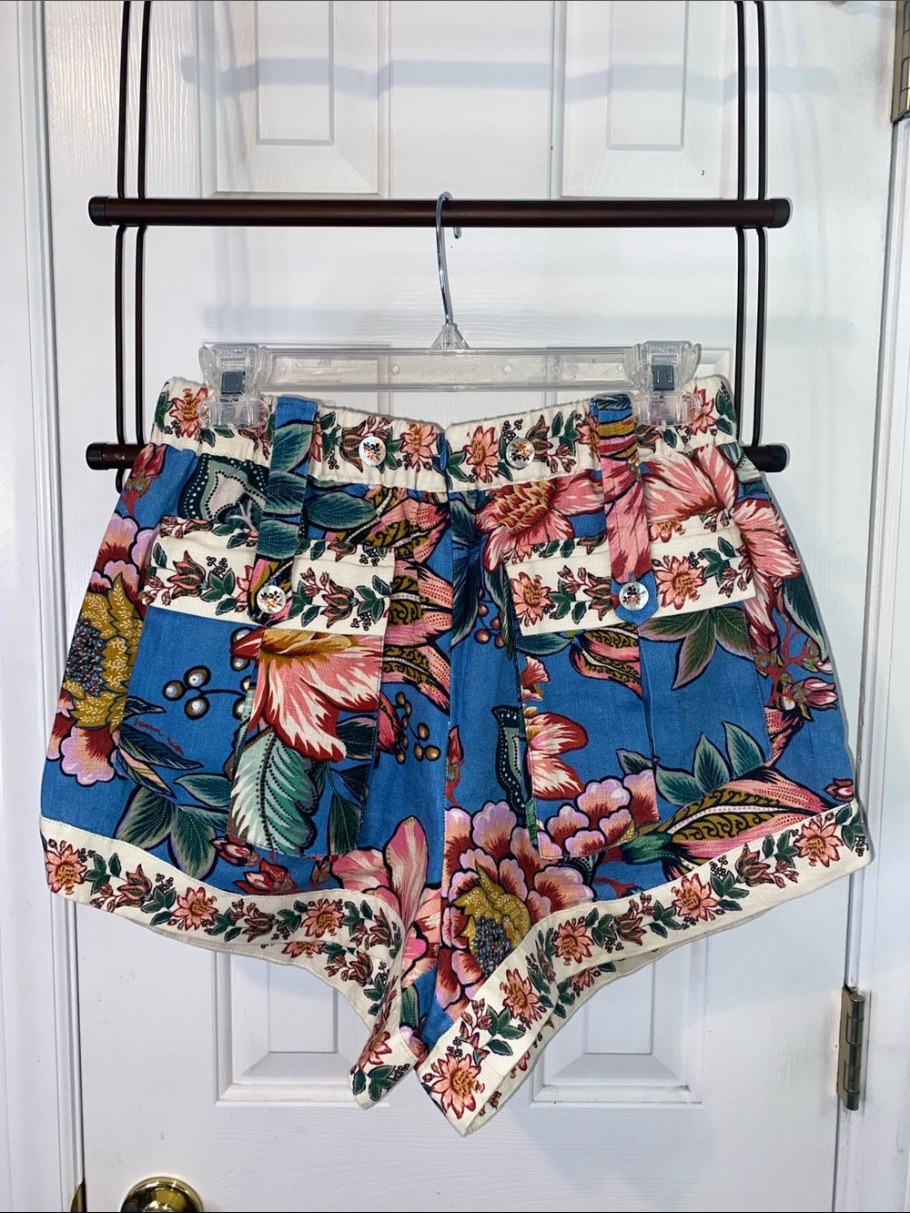 NWOT FARM Rio Wonderful Bouquet Blue Linen Shorts, sz. S